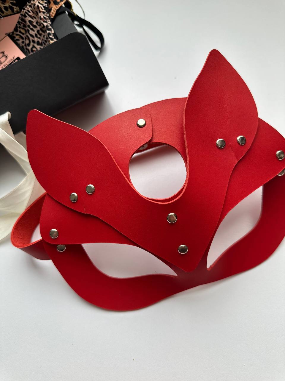 Desire Red  Bondage Set