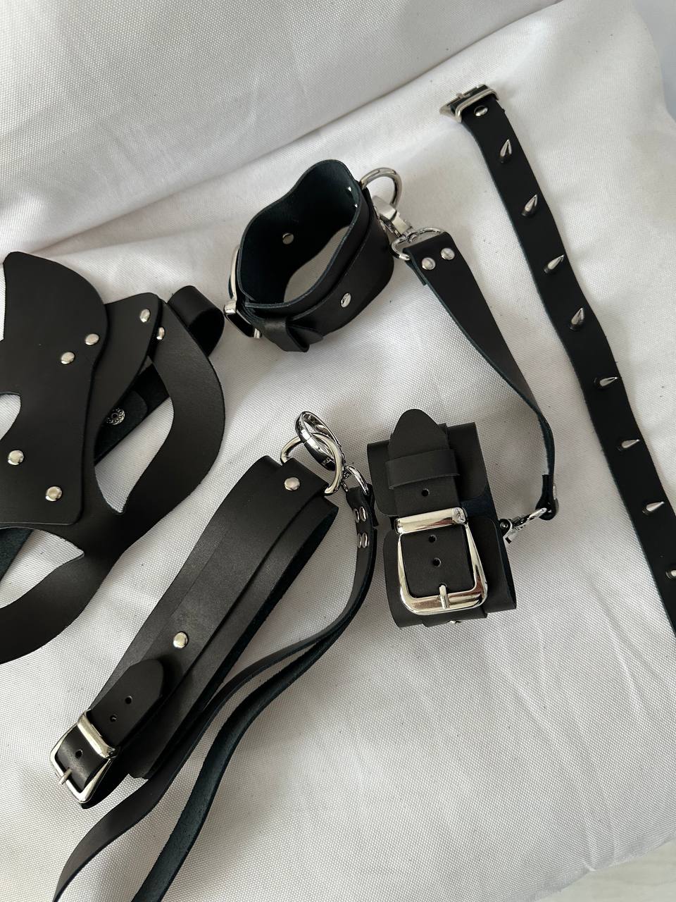 Black Desire Deri  Maske & Kelepçe Aksesuar Seti